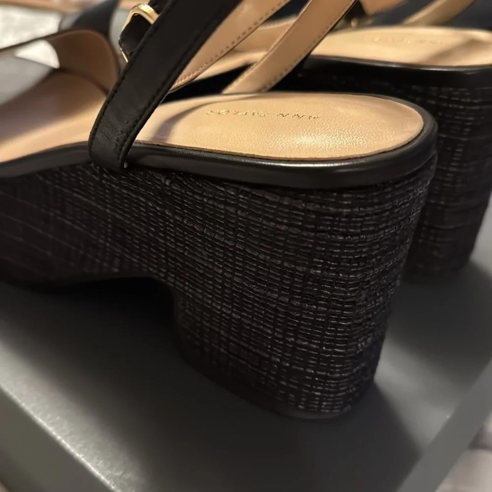 Ann Taylor Straw Platform Ankle Strap Sandals 839587